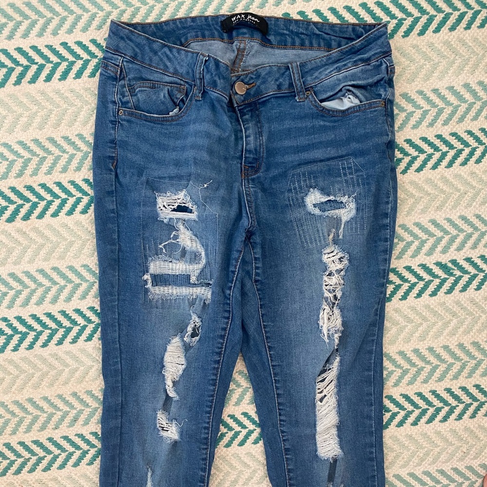 Ripped skinny jeans